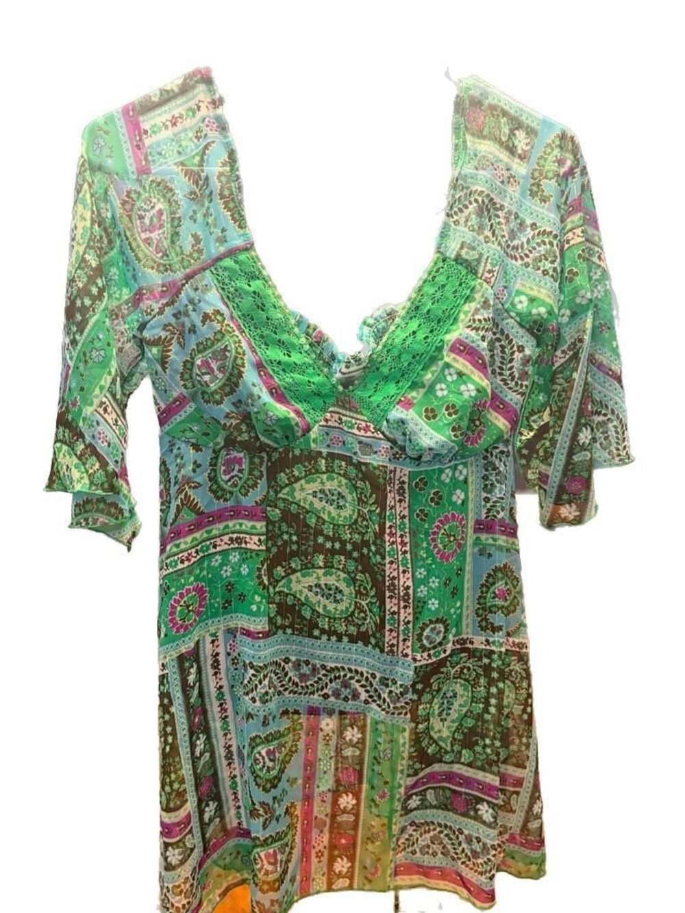 No Boundaries Green Paisley Patchwork Boho Juniors Blouse with Lace and Sequins